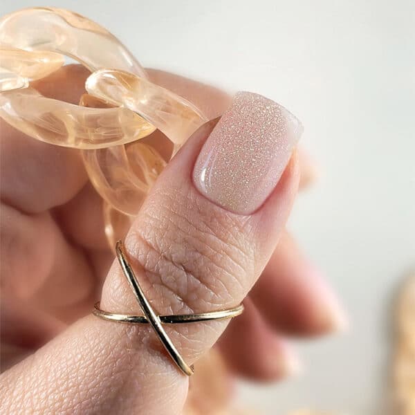 Thera Esthetique Grossiste En Produit Esthetique Bretagne 2023 412 Sparkling Champagne Glitter Cover Base Stoliarchuk 600x600 1